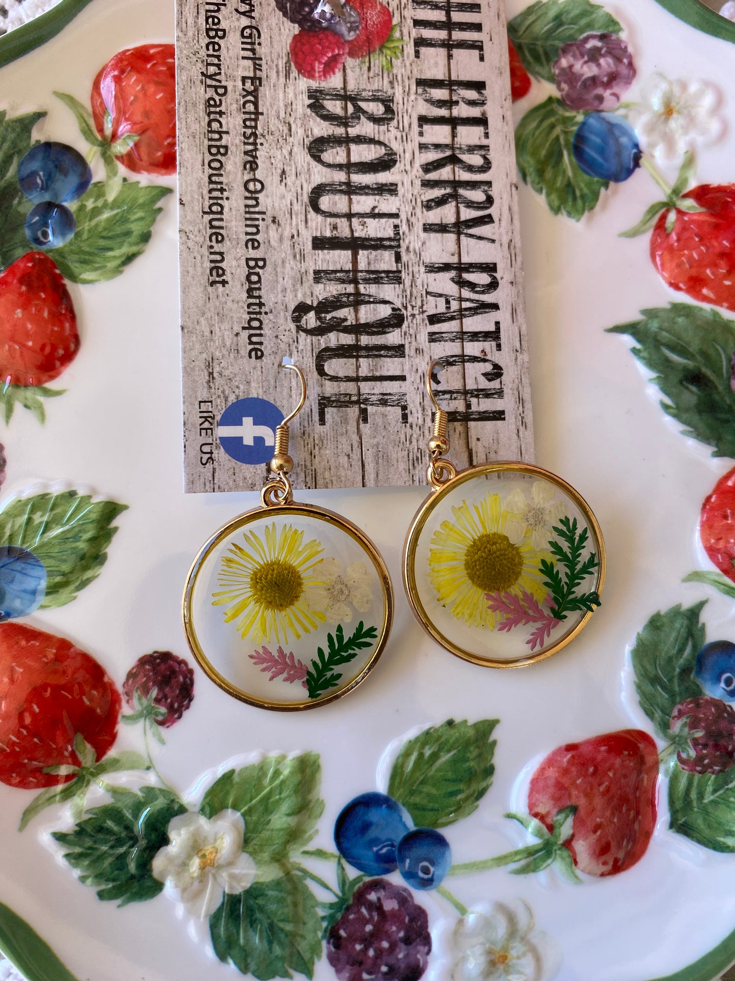 Real Daisy Earrings