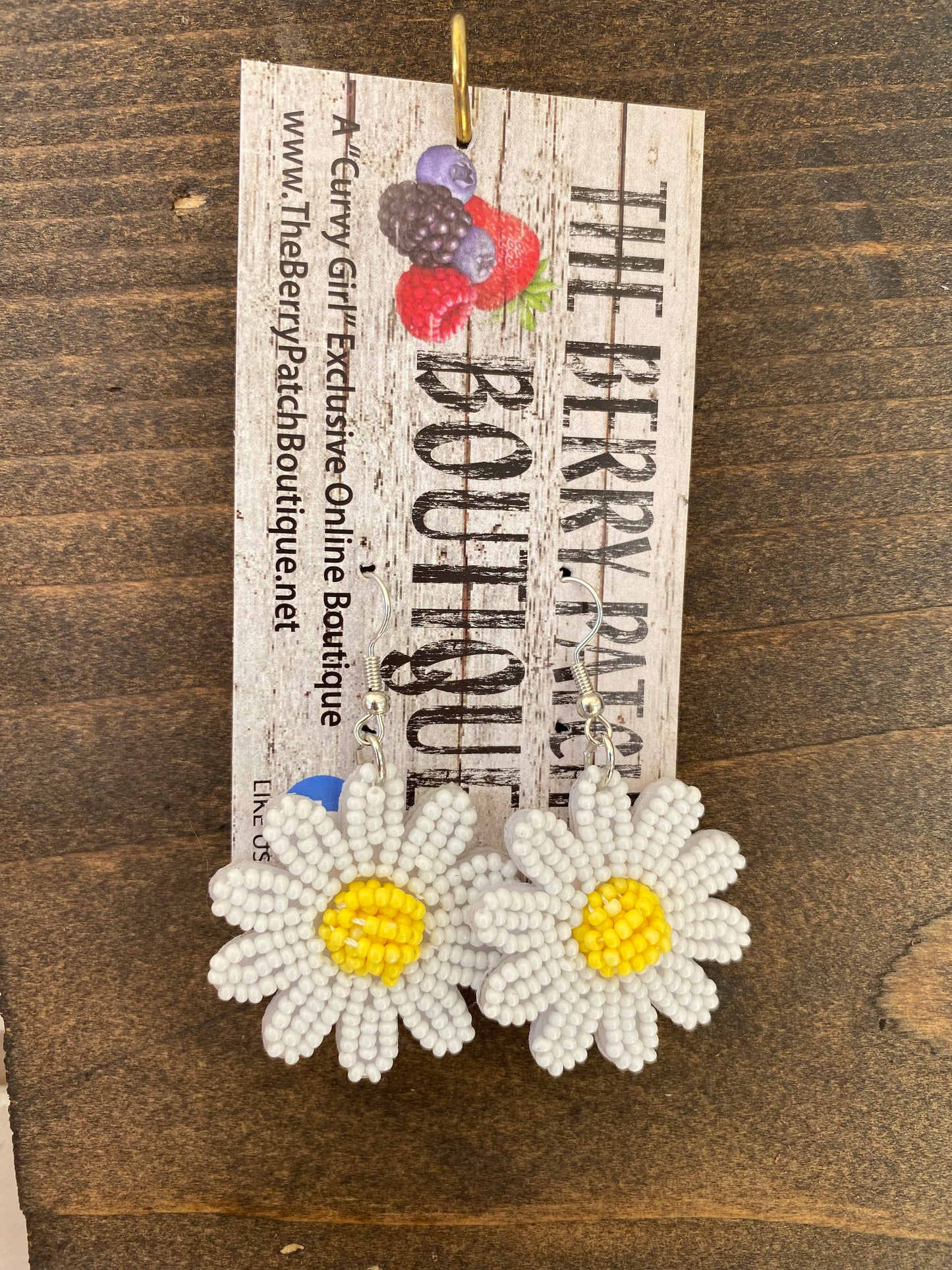 Beaded Daisy Earrings